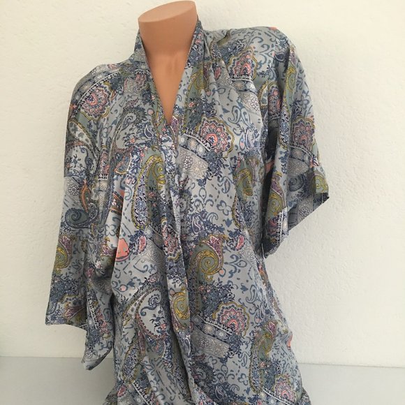 Victoria's Secret Kimonos & Yukatas New Victorias Secret Kimono